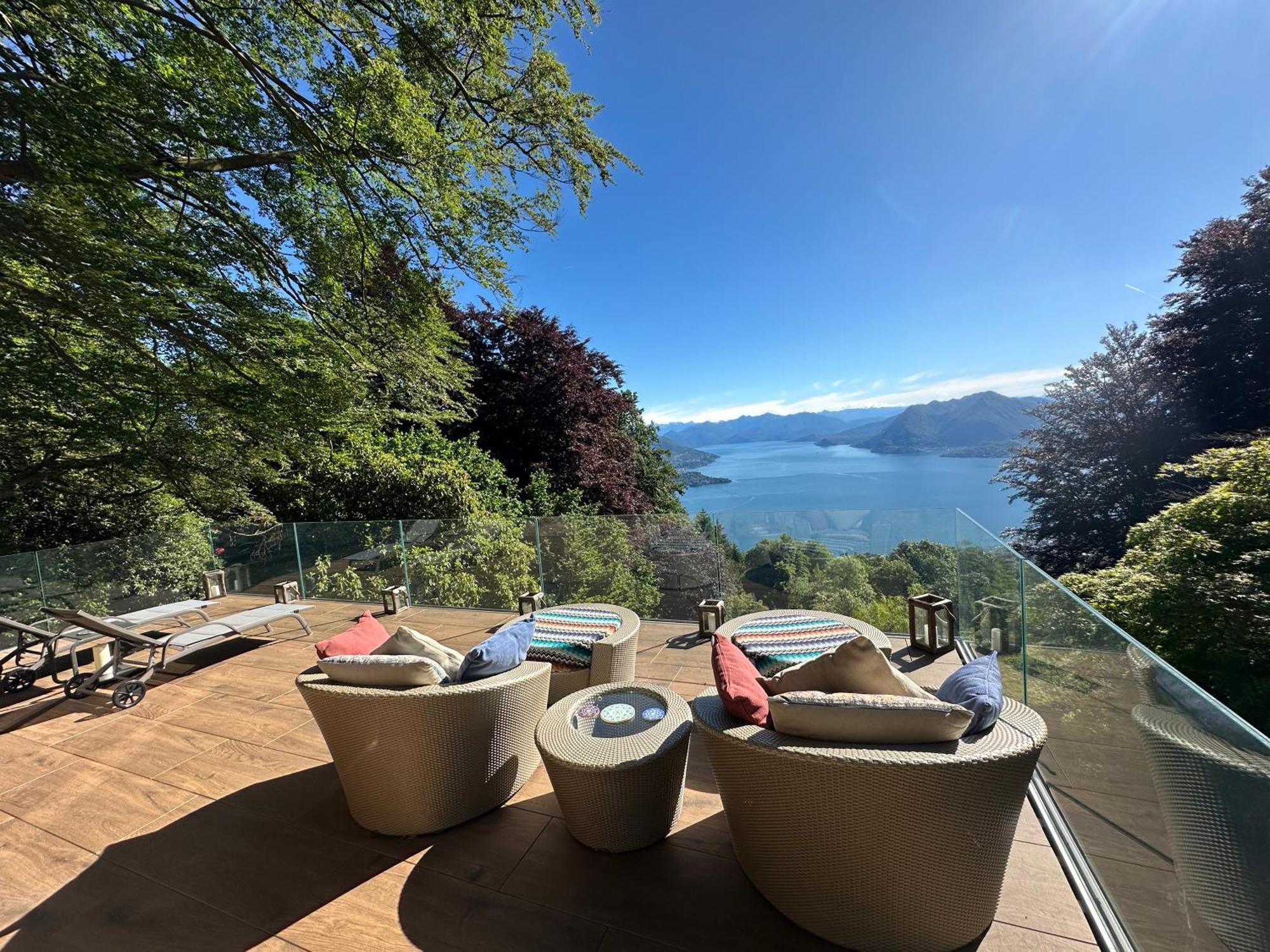 Private Luxury Spa & Silence Retreat With Spectacular View Over The Lake Maggiore Stresa Buitenkant foto